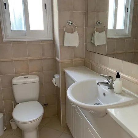 Willa Celine Klorakas