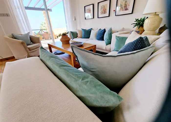 Celine Villa Klorakas